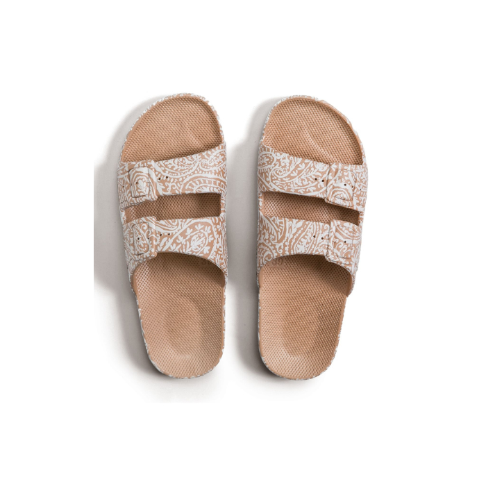 Freedom Moses slippers Kash Kamel bruin www.littlelegends.nl